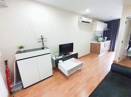 1 Schlafzimmer Wohnung zu vermieten im Tourmaline Lite Sathorn-Taksin, Khlong Ton Sai