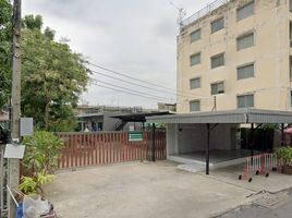 Retail space for rent at Janjira Residence, Bang Khun Si, Bangkok Noi