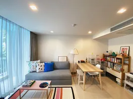 1 спален Кондо на продажу в Downtown 49, Khlong Tan Nuea