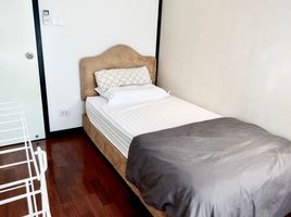 3 Bedroom Apartment for rent at President Place, Lumphini