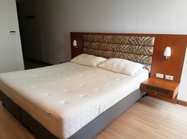 1 Schlafzimmer Appartement zu vermieten im Baan Somthavil, Lumphini