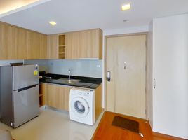 在Interlux Premier Sukhumvit 13出售的2 卧室 公寓, Khlong Toei Nuea
