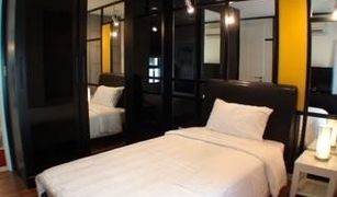 2 Bedrooms Condo for sale in Khlong Tan Nuea, Bangkok The Clover