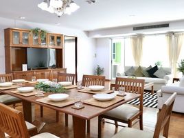 4 Bedroom Apartment for rent at Ma Peng Seng, Lumphini