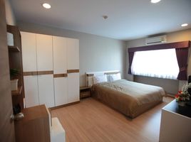 2 Bedroom Condo for rent at Renova Residence Chidlom, Lumphini