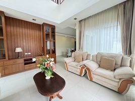 3 спален Дом в аренду в Baan Sirisa 16, Nong Prue, Паттайя