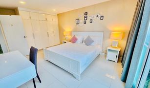 3 Bedrooms Condo for sale in Na Kluea, Pattaya Club Royal