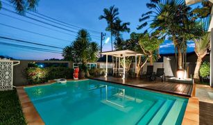 4 Schlafzimmern Villa zu verkaufen in Wichit, Phuket 