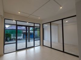 288 m² Office for rent in Samut Prakan, Bang Kaeo, Bang Phli, Samut Prakan