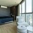 1 Schlafzimmer Appartement zu vermieten im Sky Walk Residences, Phra Khanong Nuea