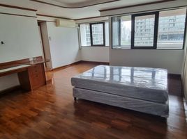 3 Bedroom Apartment for rent at Peng Seng Mansion, Lumphini
