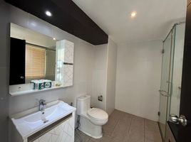 1 Schlafzimmer Wohnung zu verkaufen im Bayshore Oceanview Condominium, Patong, Kathu, Phuket