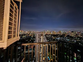 1 Bedroom Condo for rent at The Base Phetchaburi-Thonglor, Bang Kapi