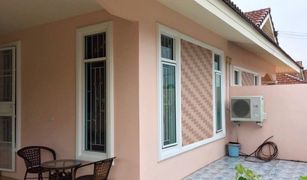 2 Schlafzimmern Haus zu verkaufen in Nong Prue, Pattaya Chokchai Garden Home 4 
