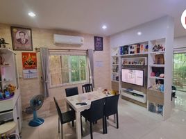 在Srithepthai Park Ville出售的3 卧室 屋, Bang Samak