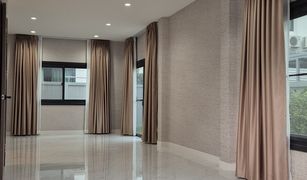 Дом, 4 спальни на продажу в Nong Prue, Паттайя Supalai Parkville Pattaya-Sukhumvit