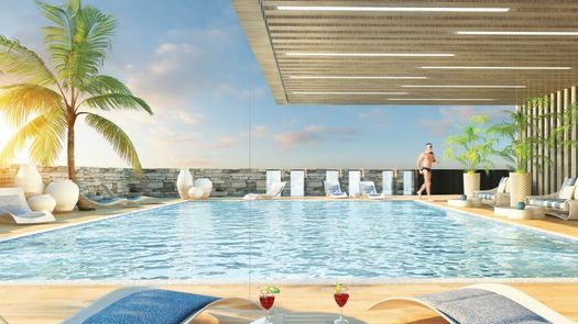 Фото 1 of the Communal Pool at Blue Wave Tower