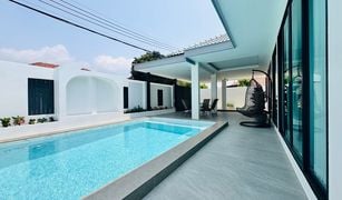 4 Schlafzimmern Villa zu verkaufen in Na Chom Thian, Pattaya 