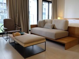 Studio Condo for rent at Noble Ploenchit, Lumphini