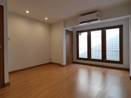 3 Bedroom House for rent at Khlongtan Nivet, Khlong Tan Nuea