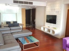 2 Bedroom Apartment for rent at Watermark Chaophraya, Bang Lamphu Lang, Khlong San