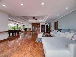 3 Bedroom Condo for sale at Supalai Place, Khlong Tan Nuea, Watthana