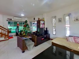 4 Schlafzimmer Villa zu verkaufen im Moo Baan Rung Arun, Hang Dong, Hang Dong