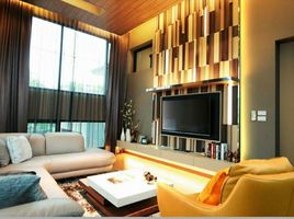 5 Bedroom House for sale in Esplanade Cineplex Ratchadapisek, Din Daeng, Din Daeng