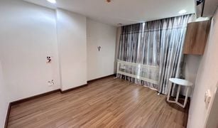 Кондо, 1 спальня на продажу в Phra Khanong, Бангкок Zenith Place Sukhumvit 42
