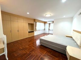 3 Bedroom Apartment for rent at Regent On The Park 3, Khlong Tan Nuea, Watthana