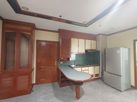 2 Schlafzimmer Wohnung zu verkaufen im Sathorn House, Si Lom