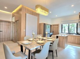 3 Bedroom Villa for sale in Phuket Town, Phuket, Rawai, Phuket Town