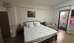 Studio Appartement zu verkaufen in Patong, Phuket Patong Condotel