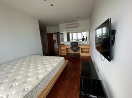 2 Bedroom Apartment for rent at The Star Estate at Narathiwas, Chong Nonsi