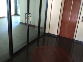 4 Bedroom Whole Building for rent in Si Lom, Bang Rak, Si Lom