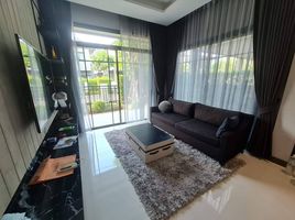 4 Schlafzimmer Villa zu verkaufen im Bangkok Boulevard Pinklao-Petchkasem, Krathum Lom, Sam Phran, Nakhon Pathom