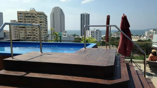 รูปถ่าย 1 of the Jacuzzi at ปาร์ค รอยัล 3