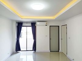 1 Schlafzimmer Appartement zu verkaufen im Thippharoek Condominium, Bang Bamru