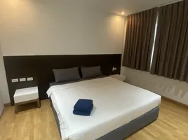 1 Schlafzimmer Appartement zu vermieten im Nantiruj Tower, Khlong Toei