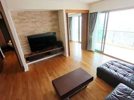 2 Bedroom Apartment for rent at The Lakes, Khlong Toei