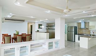3 chambres Condominium a vendre à Khlong Toei Nuea, Bangkok Ruamjai Heights