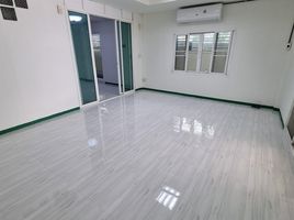 2 Bedroom House for rent in Punnawithi BTS, Bang Chak, Bang Chak