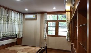 Bang Mot, ဘန်ကောက် Baan Wichit Nakhon 2 တွင် 7 အိပ်ခန်းများ အိမ် ရောင်းရန်အတွက်