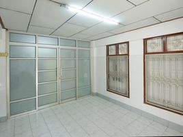 在Suan Yai, 孟出售的3 卧室 屋, Suan Yai