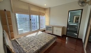 2 Schlafzimmern Wohnung zu verkaufen in Si Lom, Bangkok Sathorn House