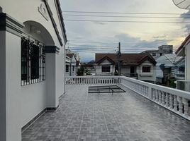 6 Schlafzimmer Haus zu vermieten in Punnawithi BTS, Bang Chak, Bang Chak