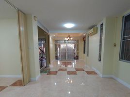 3 Bedroom Townhouse for sale at Pattarin 1 Kubon, Bang Chan, Khlong Sam Wa