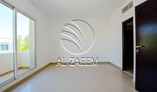 2 Bedrooms Apartment for sale in Al Reef Villas, Abu Dhabi Contemporary Style