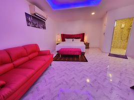 5 Bedroom House for rent in Jomtien Beach Central, Nong Prue, Nong Prue