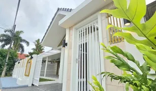 4 Bedrooms House for sale in Ratsada, Phuket Si Suchart Grand View 1